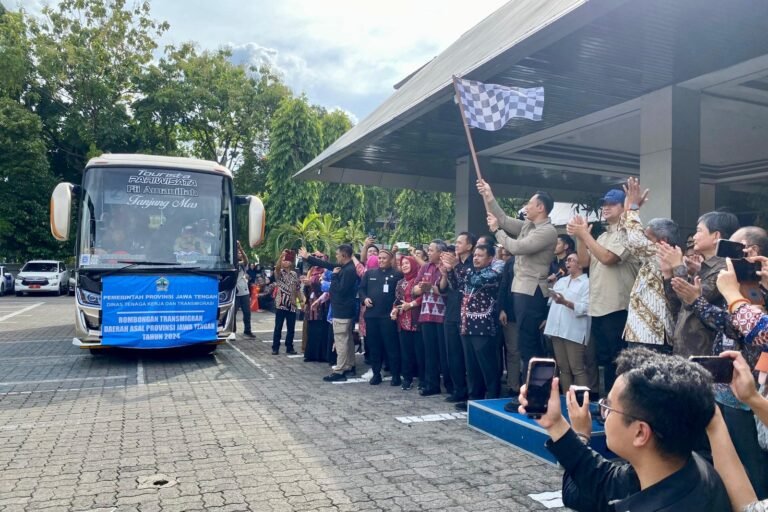 Pemberangkatan transmigran asal Jateng, DIY, dan Jatim