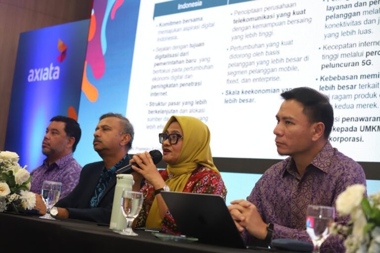 XL Axiata dan Smartfren Umumkan Merger Strategis Bernilai Rp104 Triliun