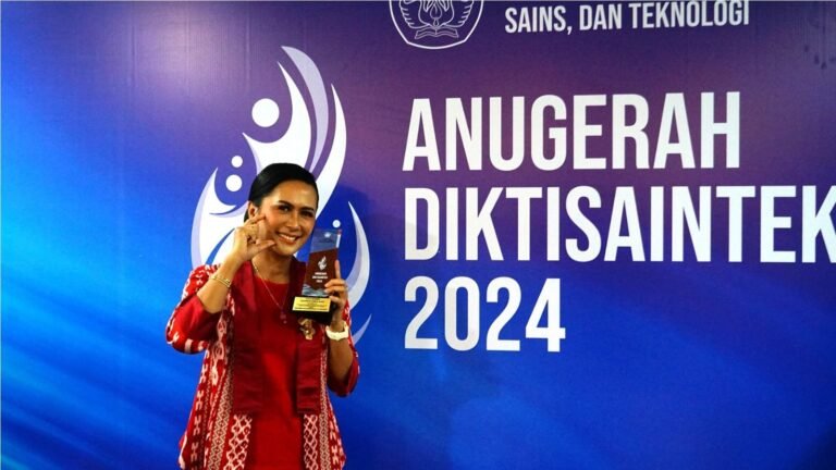 Gold Winner dari Mendiktisaintek. UKSW Raih Anugerah  Diktisaintek 2024 Bidang Kerja Sama