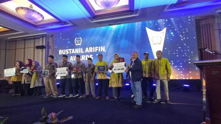 Sriboga Gelar ‘Bustanil Arifin Award 2024’ Bagi UMKM Mitra