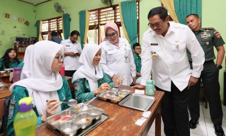 Pemprov Jateng Gelontorkan Rp 67,13 Miliar untuk Pendampingan Program MBG 