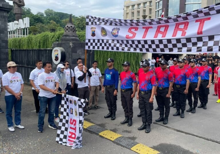 Lomba Gerak Jalan BUJP ABU JAPI Jateng HUT Satpam ke-44