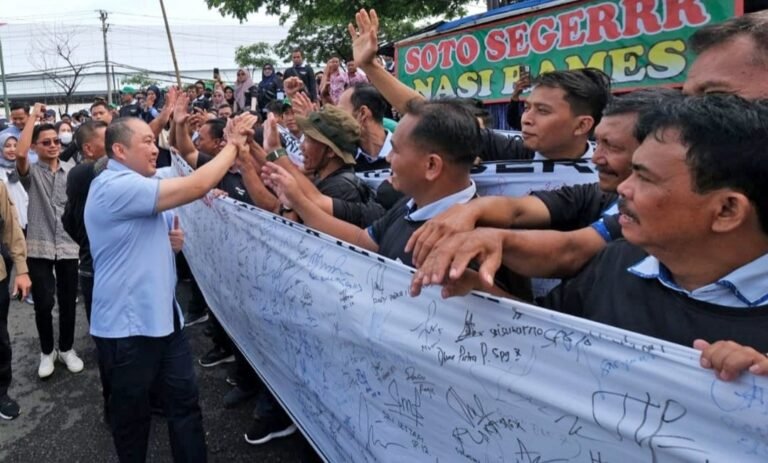 10 Ribu Tanda Tangan Petisi Buruh Sritex Kawal Rapat Kreditur