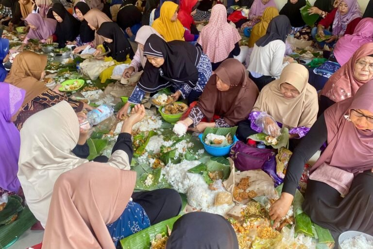 Nyadran Mbah Geger dan Mbah Baris Dukuh Sumurboto Banyumanik