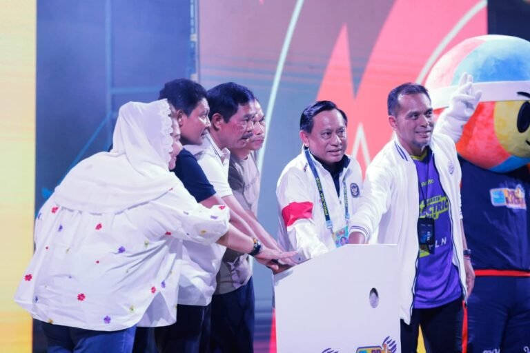 Buka Proliga 2025, Nana Sudjana Berharap Bisa Memotivasi Atlet Jawa Tengah 