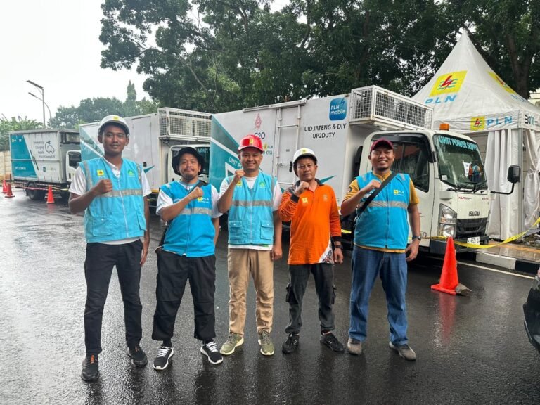 PLN UP2D Jateng & DIY Kolaborasi Bareng PLN UP3 Semarang Sukseskan Keandalan Pasokan Listrik di PLN Mobile Proliga 2025