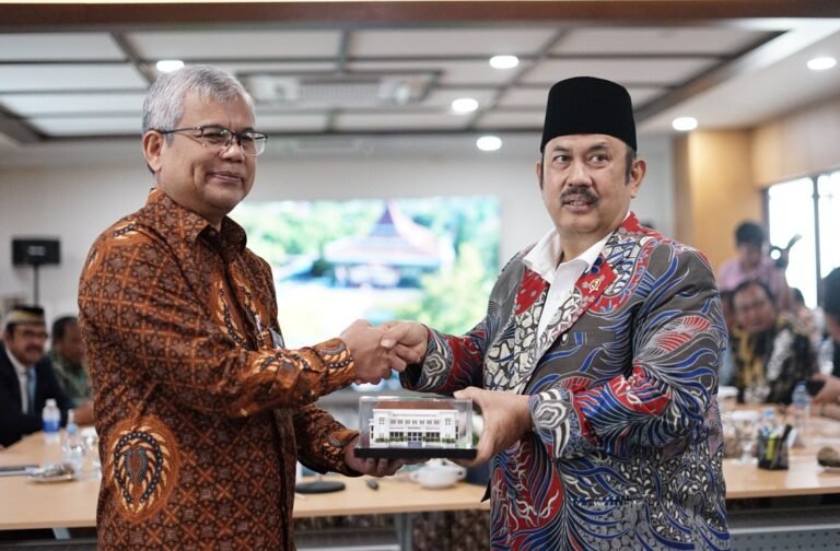 BAPPENAS Perkuat Kolaborasi dengan UNS untuk Mendukung Pembangunan Berkelanjutan