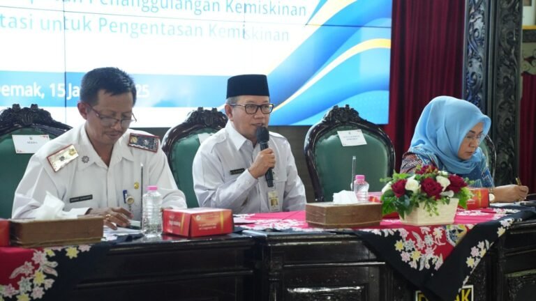 Tanggulangi Kemiskinan, Komisi B DPRD Propinsi Kunjungi Demak