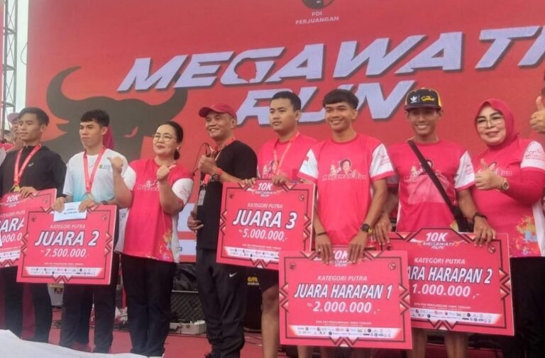 9000 Orang Ikuti Megawati Run 2025 di Semarang 
