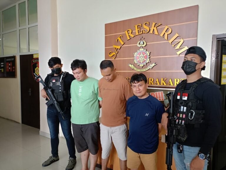 Sat Reskrim Polresta Surakarta Amankan 3 Pelaku Ganjal ATM, Beraksi 42 Kali di Jawa