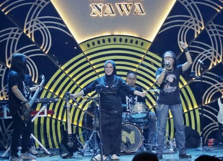 Mel Shandy, Legenda Lady Rock Indonesia, Ajak Nostalgia di Solo