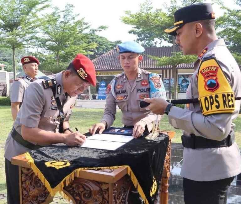 Polres Demak Gelar Sertijab Wakapolres dan Kasat Reskrim