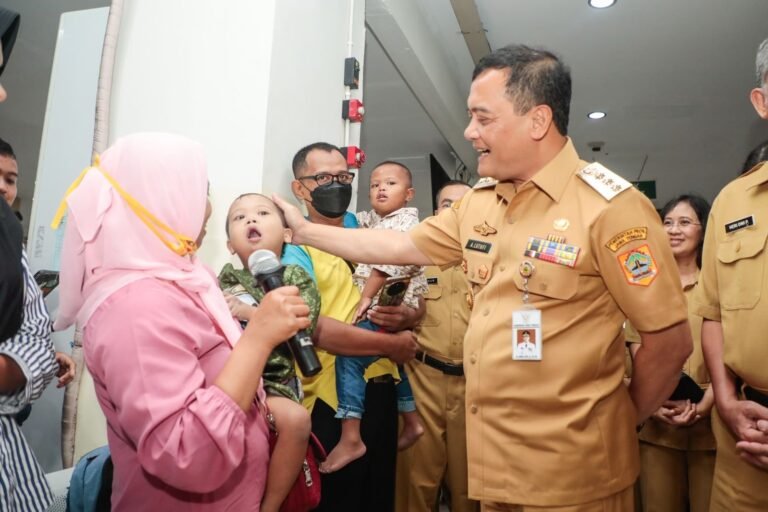 Pasien Melonjak Ahmad Luthfi Minta RS Moewardi Tingkatkan Layanan