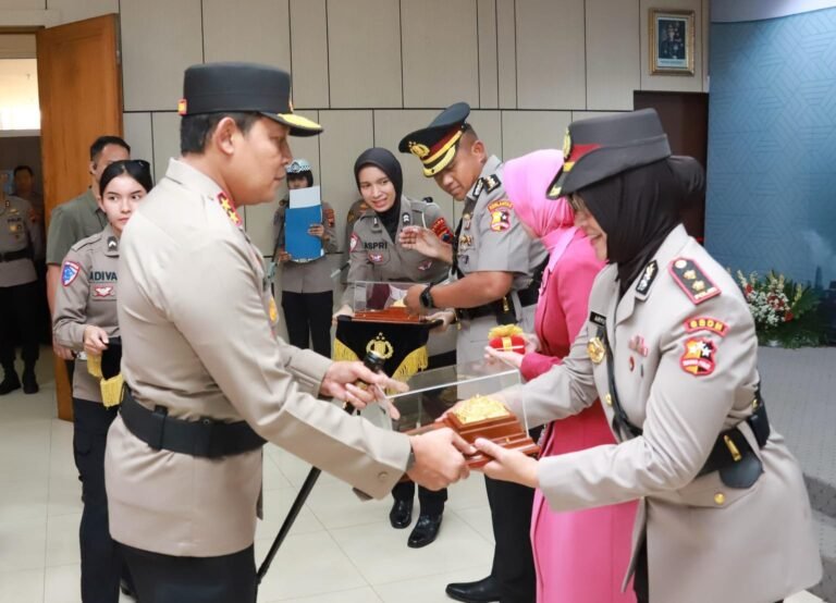 Kapolda Jateng Pimpin Sertijab 4 Kapolres Baru