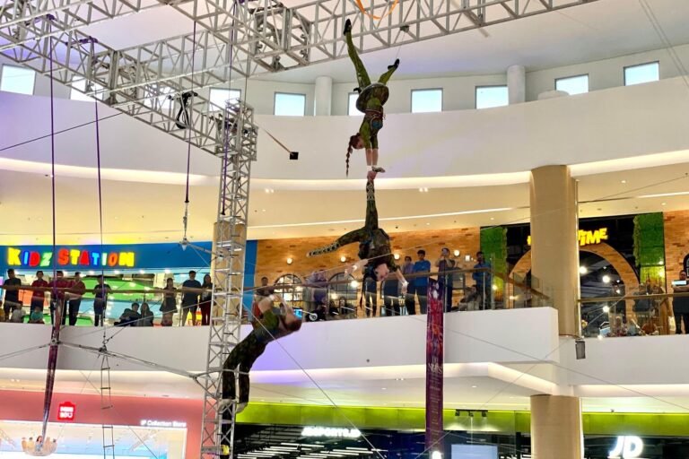 Libur Lebaran, The Park Semarang Hadirkan Atraksi Internasional Flying Trapeze dari Rusia