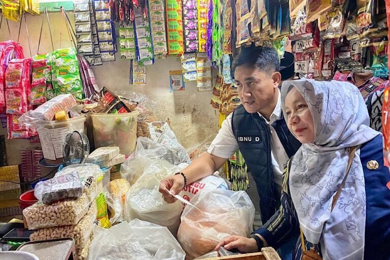 Panen Raya, Ahmad Luthfi Optimis Jateng Penuhi Target 11,8 Juta Ton Padi Tahun Ini