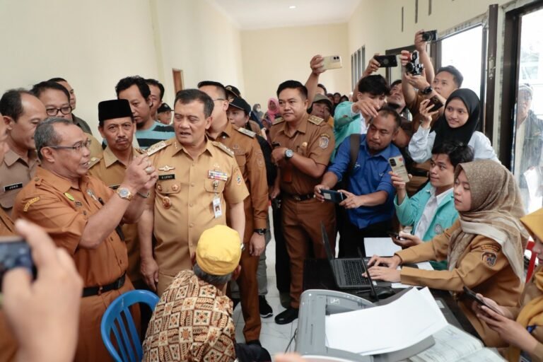 Gubernur Jateng Kawal Program Speling di Karanganyar