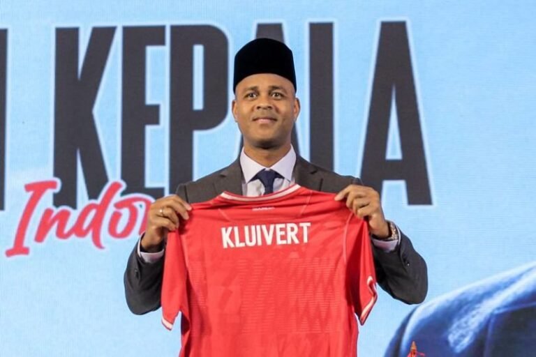 Bintang Timnas Antusias Dilatih Kluivert