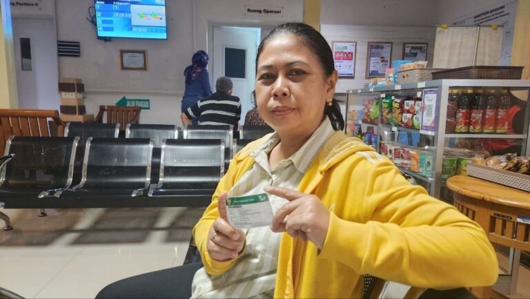 Berkat JKN, Suami Rochdilyanti Kini Sembuh dari Katarak