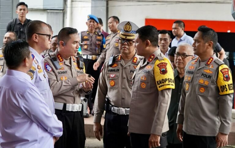 Kapolda Bersama Jajaran, Lakukan Ramp Check di Terminal Mangkang