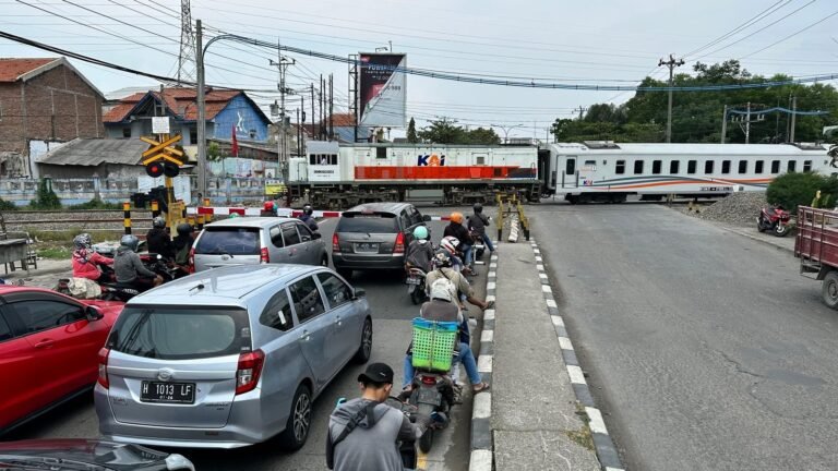 KAI Daop 4 Semarang Catat 21 Kejadian Kecelakaan di Perlintasan Sebidang