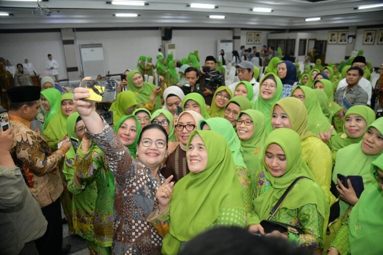 Agustina Walikota Semarang Gandeng Paralegal Muslimat NU