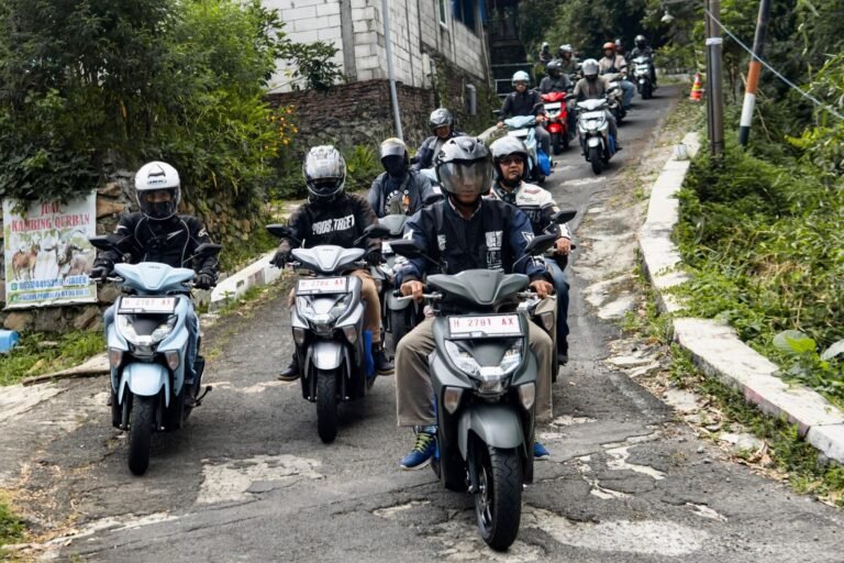 Buktikan Ketangguhan Yamaha Gear 125 Ultima Hybrid di Tanjakan Ekstrim Semarang
