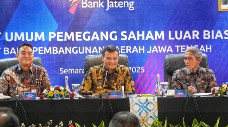 Kinerja Baik, Ahmad Luthfi Minta Bank Jateng Angkat Usaha Mikro Bisa Naik Kelas dan Dongkrak PAD