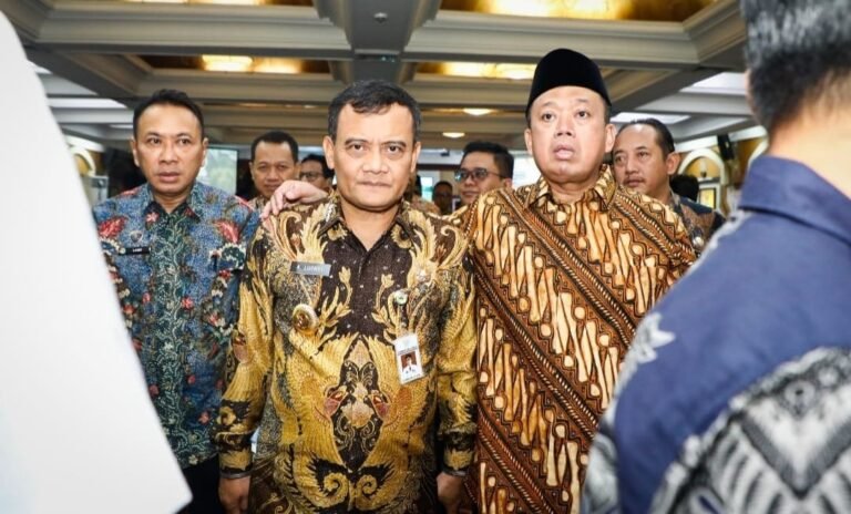 Selesaikan Konflik Tanah Tak Bertuan di Jateng, Ahmad Luthfi Rapat dengan Menteri Nusron, Ini Hasilnya
