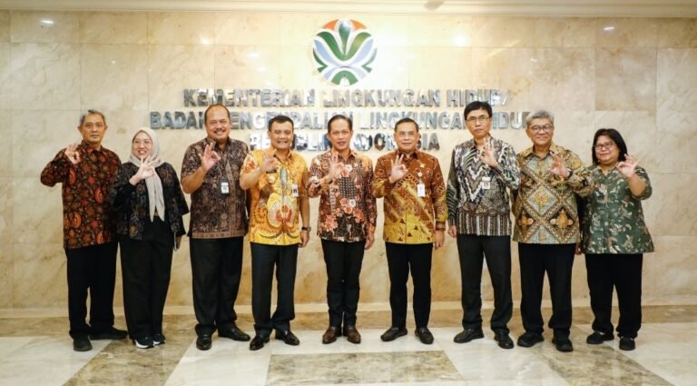 Atasi Masalah Sampah di Jawa Tengah Gubernur Jateng Inisiasi Perlunya Zonasi TPA Regional 