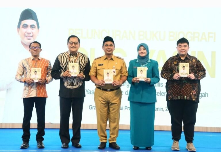 Buku Biografi Gus Yasin Diluncurkan, Ini Isinya