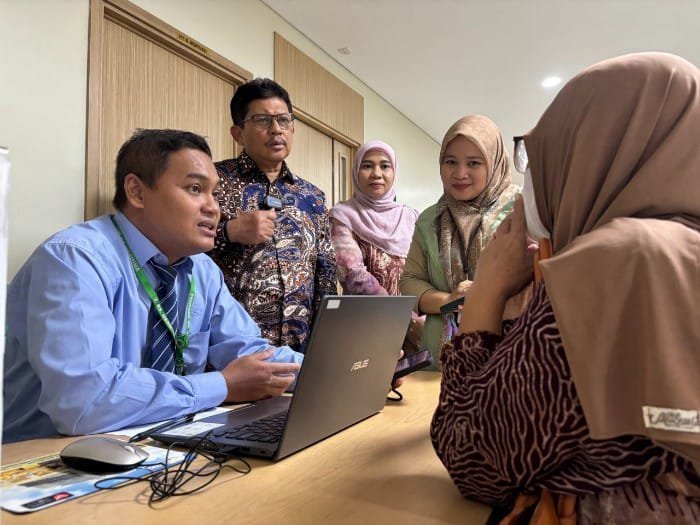 Direktur Utama BPJS Kesehatan Kunjungi RS Hermina Banyumanik