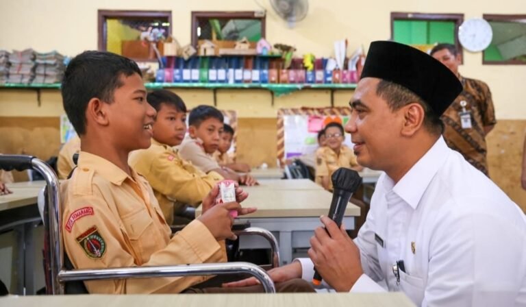 Gus Yasin Tertarik dengar Cita-Cita Anak Ingin jadi Psikolog