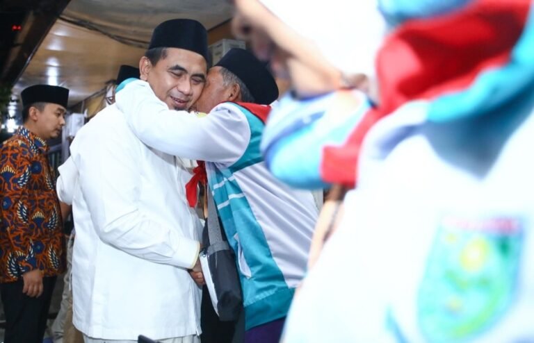 Jamaah Haji Kloter Pertama asal Jawa Tengah Diberangkatkan 