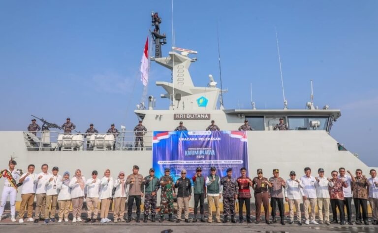 Dikawal KRI Butana, Sekda Jateng Berangkatkan Tim Ekspedisi Rupiah Berdaulat ke Karimunjawa