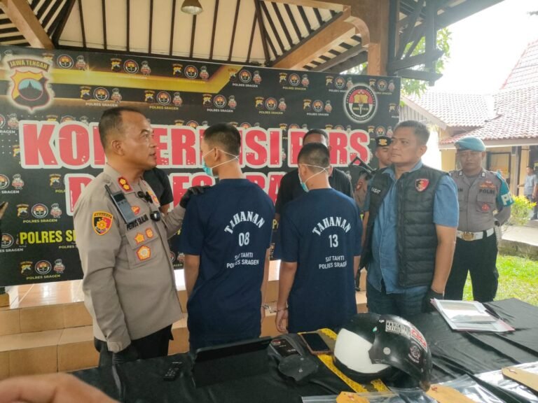 Konvoi Pesilat Kroyok 2 Pemuda  Dua Pemuda
