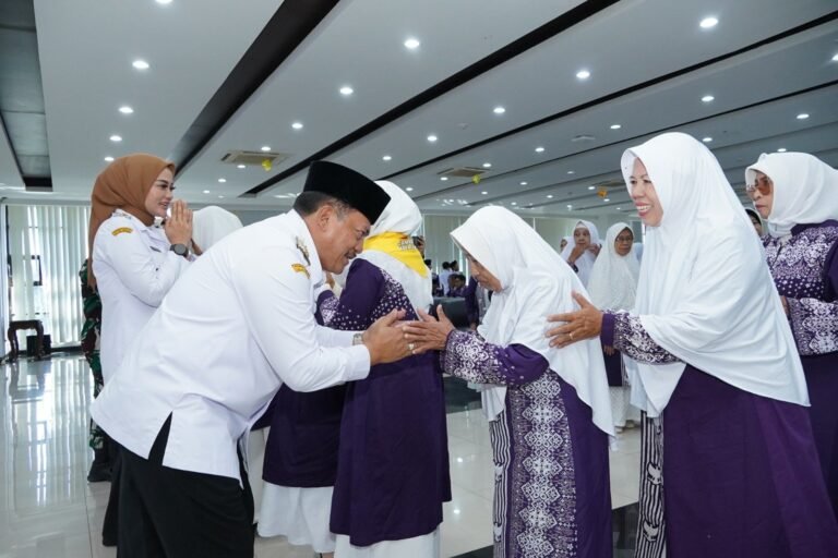 Sebanyak 168 Calhaj Kota Salatiga Pamitan