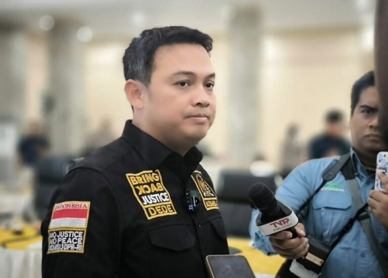 Wakil Ketua Komisi III DPR RI Kecam Aksi Anarko Sandera Polisi Saat Demo