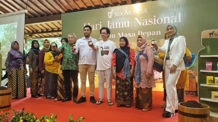Sido Muncul Undang Penjual Jamu dan Angkringan ke Pabrik