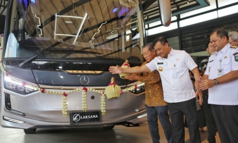 Bus Produk Jateng Diekspor ke Sri Lanka