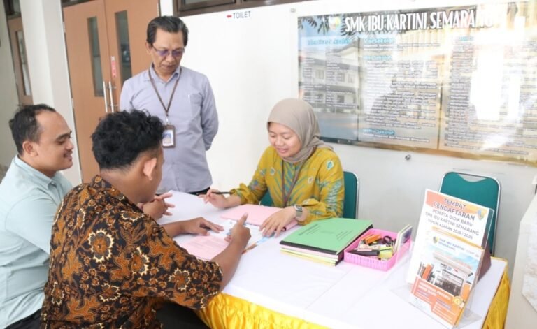 Besok Hari Terakhir SPMB Tahap II, Program Gubernur Ahmad Luthfi Serap 2.238 Siswa Miskin