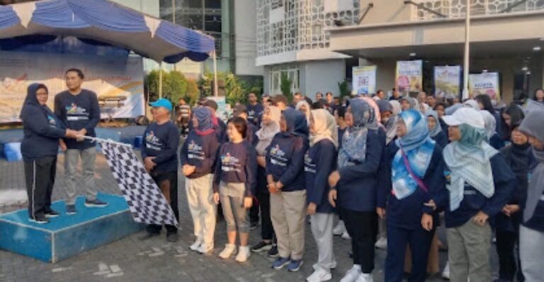 Jalan Sehat Harganas BKKBN, Ketua BKKBN Jateng: TFR Sudah 2,03, Keluarga Berkualitas Jadi Tantangan
