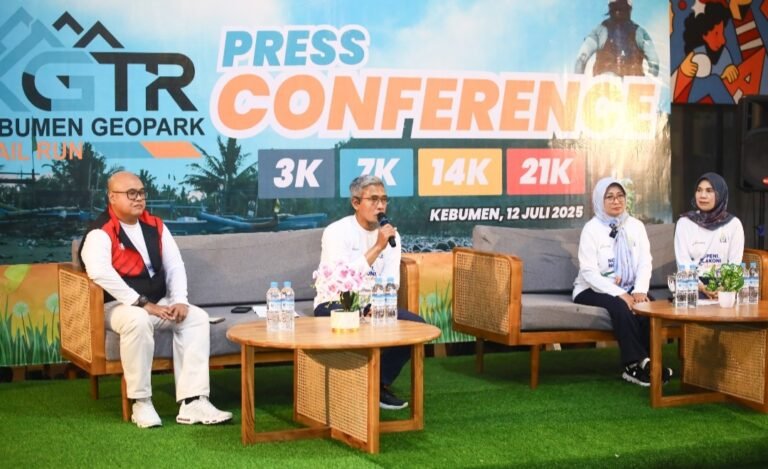 1.600 Pelari Ikuti Kebumen Geopark Trail Run 2025