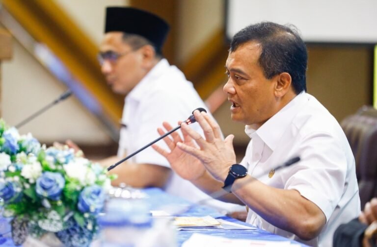 Gubernur Ahmad Luthfi Tegaskan Pola Kerja ASN: Biasakan yang Benar, Bukan Membenarkan Kebiasaan