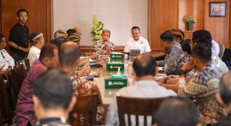 Sekda Jateng Dorong Percepatan Pembangunan Pelabuhan Kendal