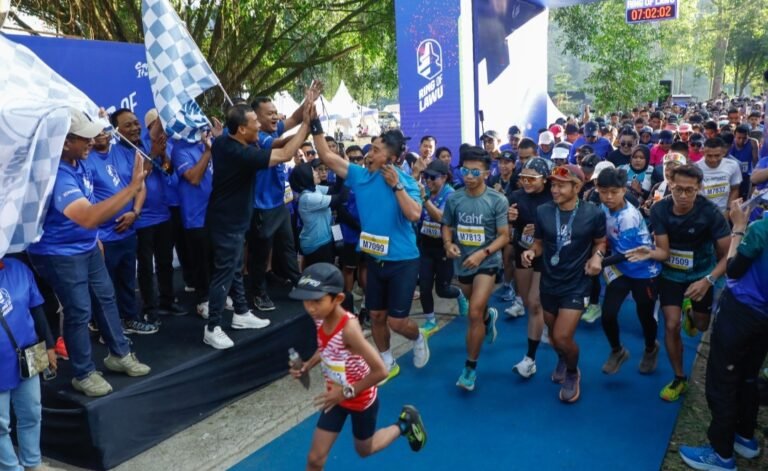 Siksorogo Ring of Lawu Dibanjiri Ribuan Orang 