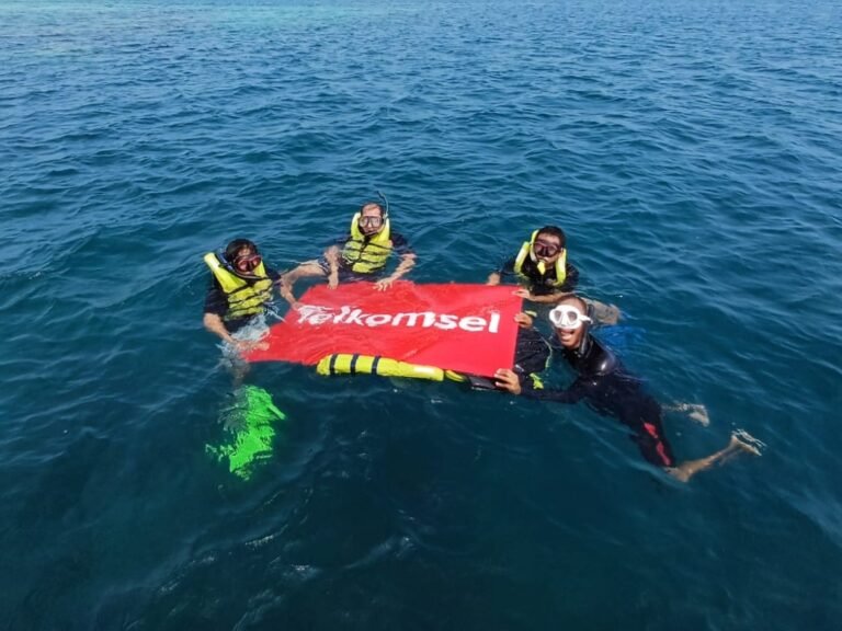 Bantu Laut Tetap Biru Lewat Donasi Telkomsel Poin