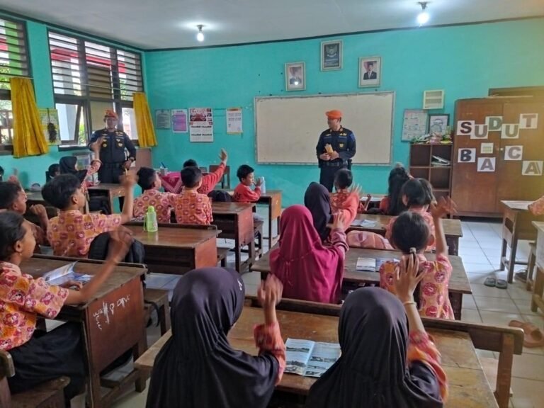 KAI Ingatkan Masyarakat Tidak Lakukan Vandalisme di Sepanjang Rel Kereta Api