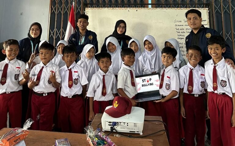 Siswa SDN 02 Lanjan Antusias Ungkapkan Perasaan Lewat ‘Kotak Perasaan’ Anti-Bullying Edukasi Tim KNN UNW