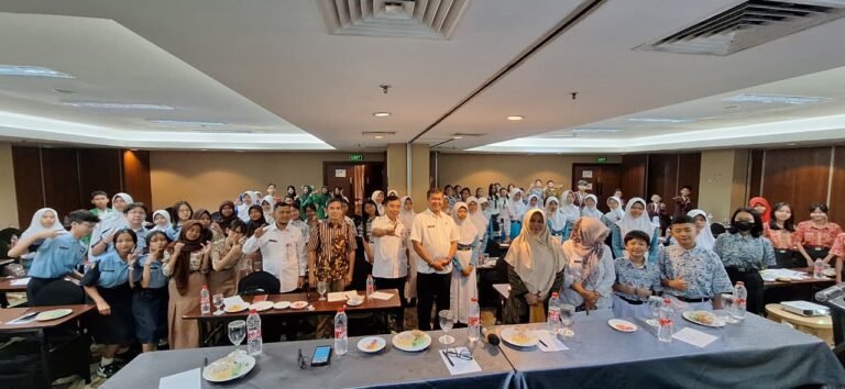 Ratusan Siswa SMP Kota Semarang Ikuti Pelatihan Menulis Cerpen